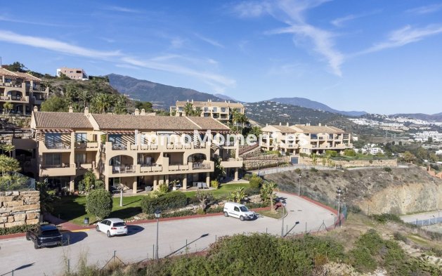 Reventa - Apartamento - Benahavís - Benahavís Centro