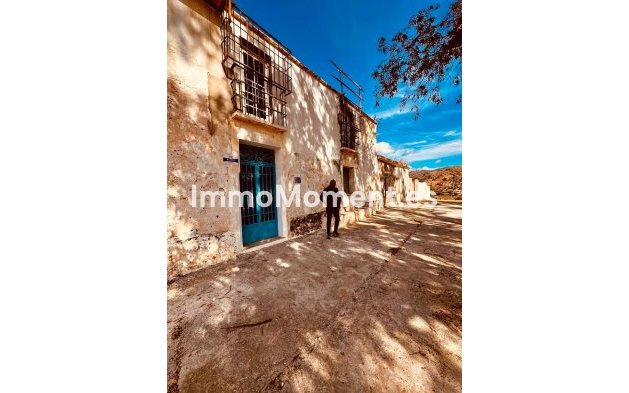 Reventa - Terreno - Interior  - Almogía