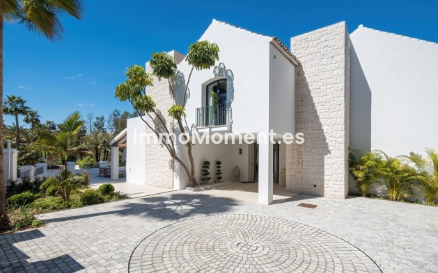 Wiederverkauf - Villa - Marbella - Nueva Andalucía