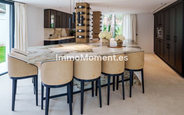 Wiederverkauf - Villa - Marbella - Nueva Andalucía