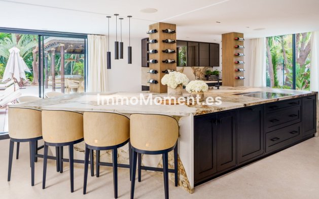 Wiederverkauf - Villa - Marbella - Nueva Andalucía