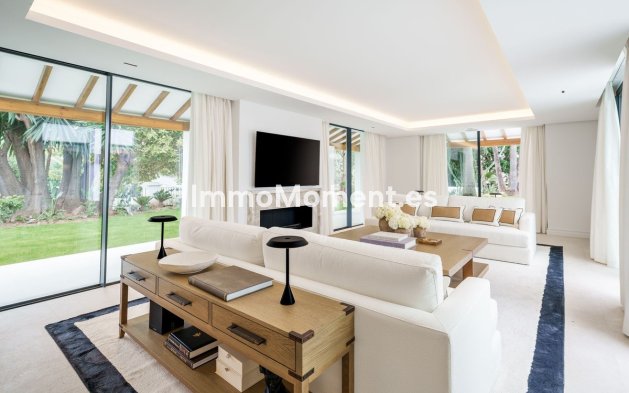 Wiederverkauf - Villa - Marbella - Nueva Andalucía