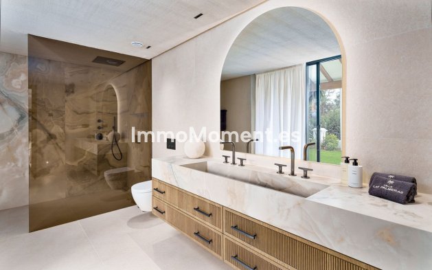 Wiederverkauf - Villa - Marbella - Nueva Andalucía