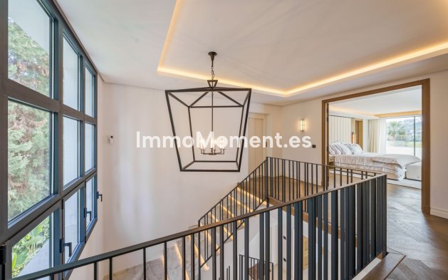 Wiederverkauf - Villa - Marbella - Nueva Andalucía