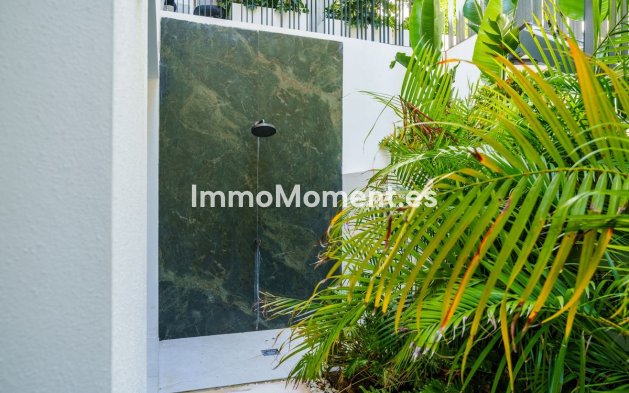 Wiederverkauf - Villa - Marbella - Nueva Andalucía