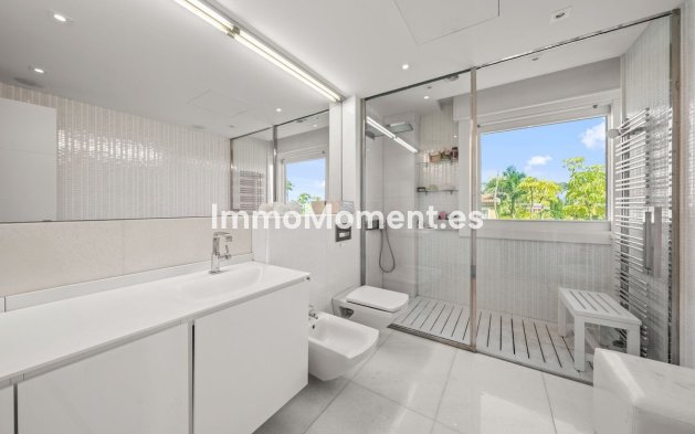 Resale - Villa - Marbella - Bahía de Marbella