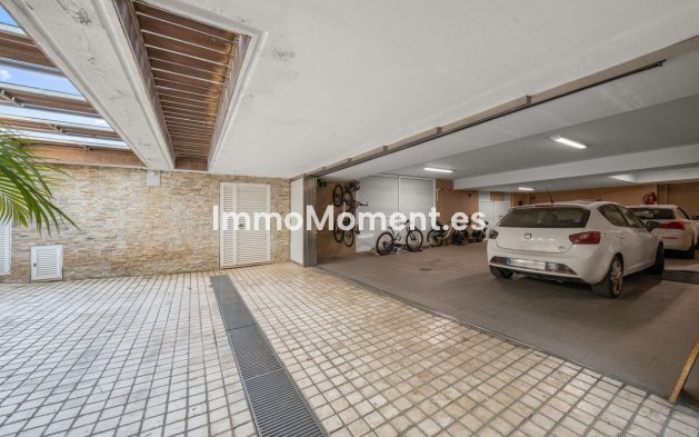 Resale - Villa - Marbella - Bahía de Marbella