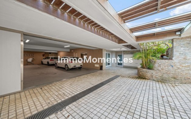 Resale - Villa - Marbella - Bahía de Marbella