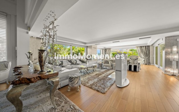 Resale - Villa - Marbella - Bahía de Marbella