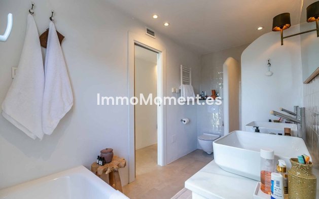 Revente - Villa - Benalmadena - Benalmadena Centro