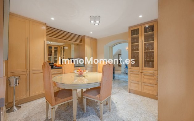 Wiederverkauf - Villa - Marbella - Nagüeles