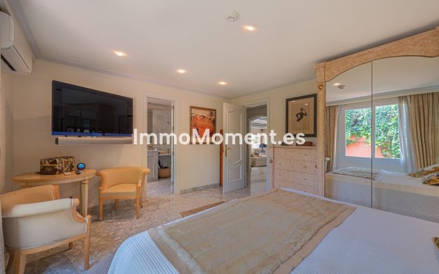 Wiederverkauf - Villa - Marbella - Nagüeles