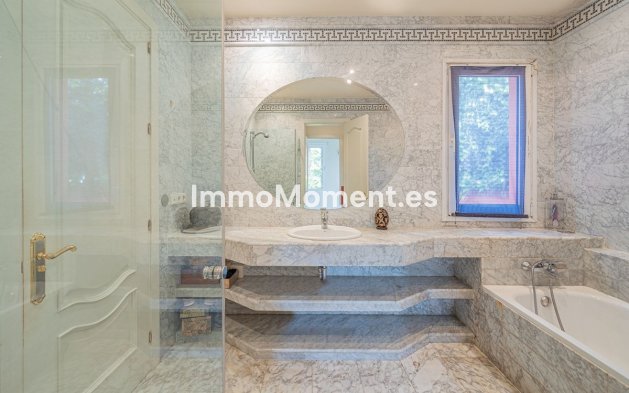 Wiederverkauf - Villa - Marbella - Nagüeles