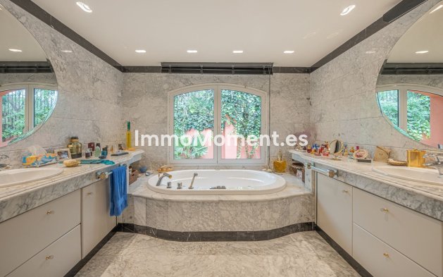 Wiederverkauf - Villa - Marbella - Nagüeles