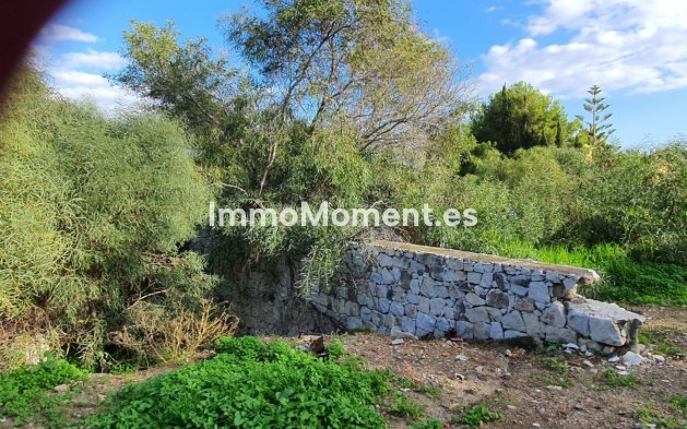 Wiederverkauf - Land - Estepona  - Estepona Centro