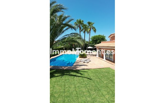 Resale - Villa - Denia - Denia Centro