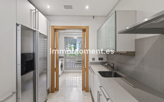 Resale - Apartment - Marbella - Marbella Centro