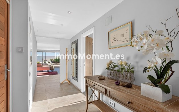 Resale - Apartment - Marbella - Altos de los Monteros
