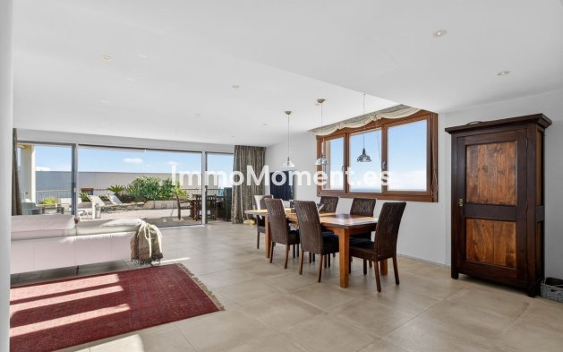 Resale - Apartment - Marbella - Altos de los Monteros
