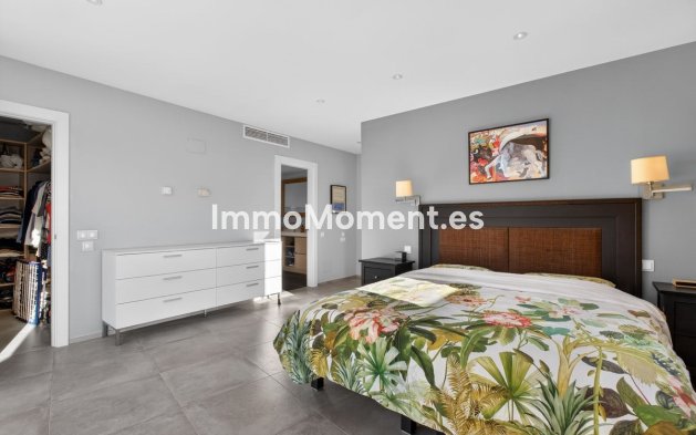 Resale - Apartment - Marbella - Altos de los Monteros