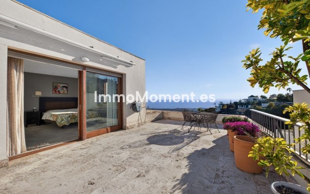 Resale - Apartment - Marbella - Altos de los Monteros