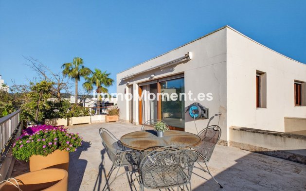 Resale - Apartment - Marbella - Altos de los Monteros