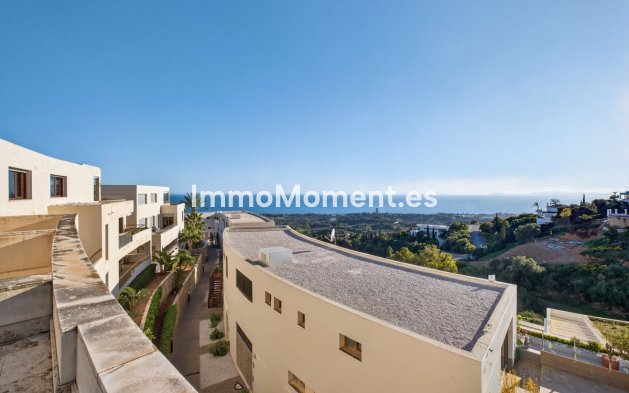 Resale - Apartment - Marbella - Altos de los Monteros