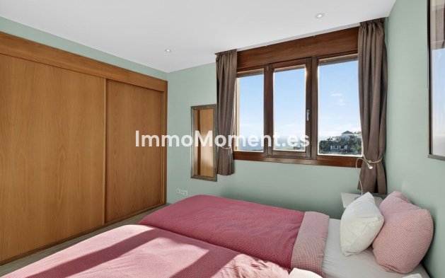 Resale - Apartment - Marbella - Altos de los Monteros