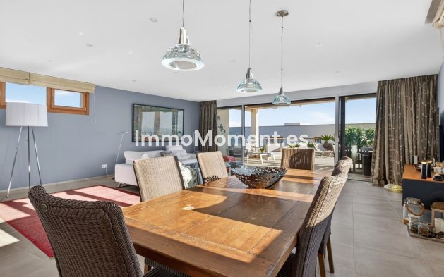 Resale - Apartment - Marbella - Altos de los Monteros