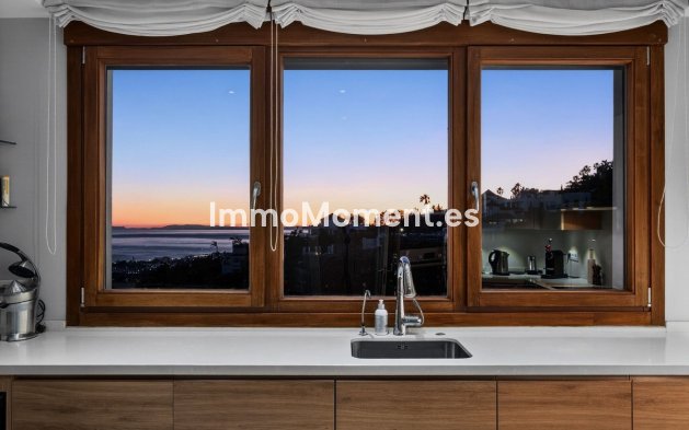 Resale - Apartment - Marbella - Altos de los Monteros