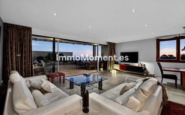 Resale - Apartment - Marbella - Altos de los Monteros