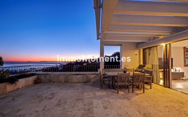 Resale - Apartment - Marbella - Altos de los Monteros