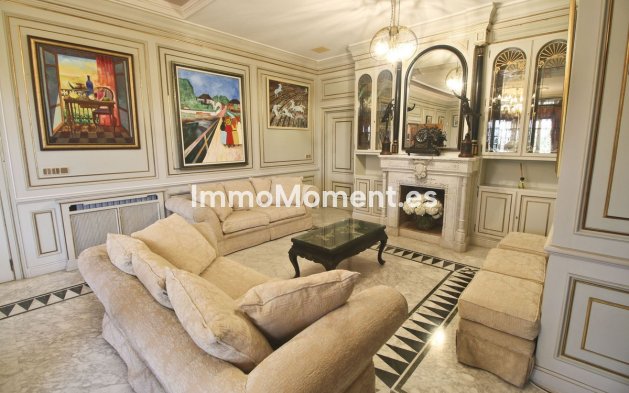 Resale - Villa - Orihuela - Villamartin