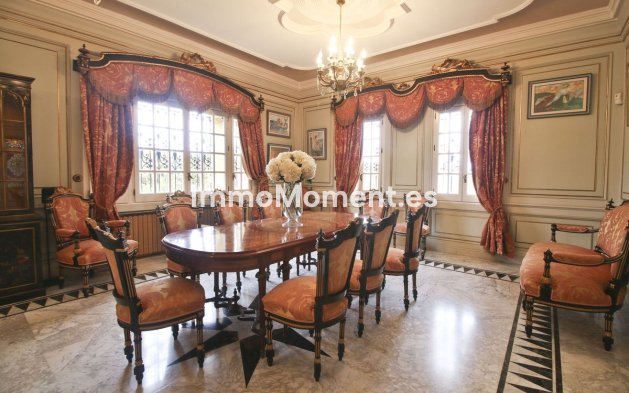 Resale - Villa - Orihuela - Villamartin