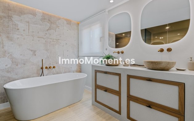 Revente - Appartement - Marbella - Nueva Andalucía