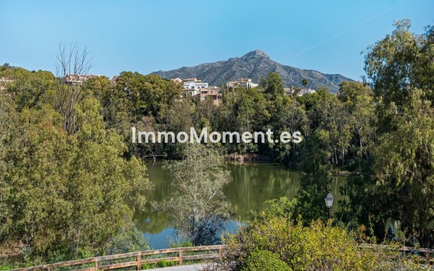 Revente - Appartement - Marbella - Nueva Andalucía