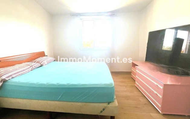 Resale - Villa - Estepona - Estepona Centro