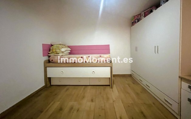 Resale - Villa - Estepona - Estepona Centro