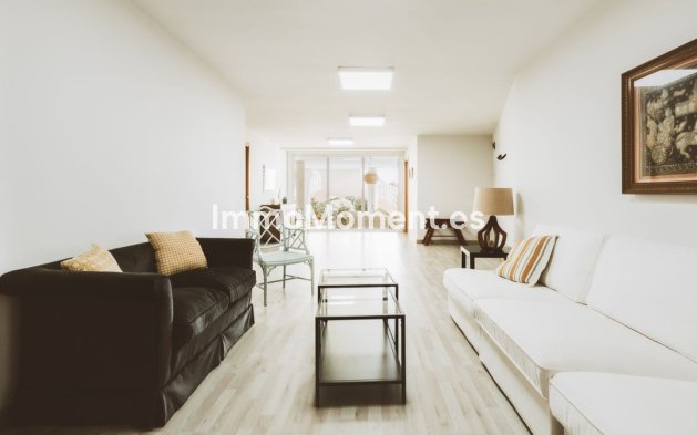 Wiederverkauf - Villa - Marbella - Marbesa