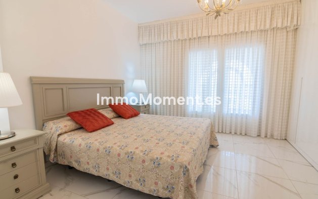 Revente - Maison mitoyenne - Estepona  - Estepona Centro