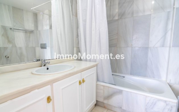 Revente - Maison mitoyenne - Estepona  - Estepona Centro