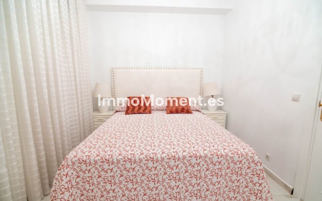 Revente - Maison mitoyenne - Estepona  - Estepona Centro