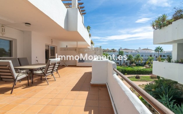 Resale - Apartment - Estepona - Estepona Centro