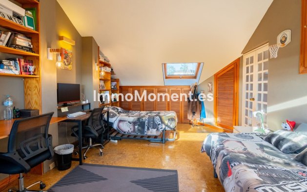 Wiederverkauf - Reihenhaus - Estepona  - Estepona Centro