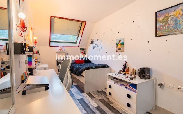 Wiederverkauf - Reihenhaus - Estepona  - Estepona Centro