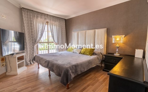 Revente - Maison mitoyenne - Estepona  - Estepona Centro