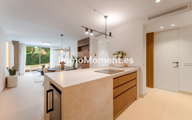 Resale - Apartment - Benahavís - Benahavís Centro