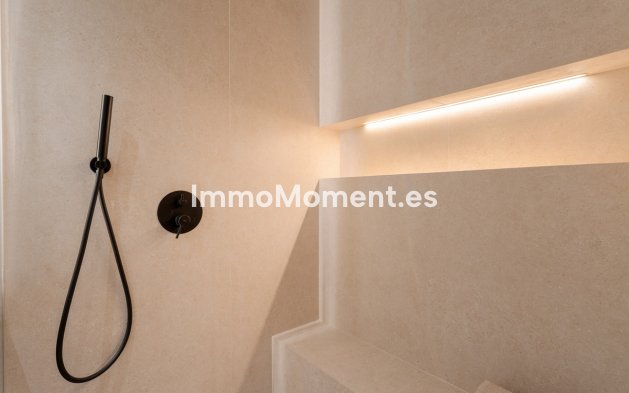 Resale - Apartment - Benahavís - Benahavís Centro