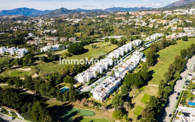 Resale - Apartment - Benahavís - Benahavís Centro