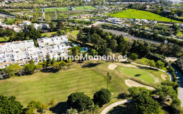 Resale - Apartment - Benahavís - Benahavís Centro